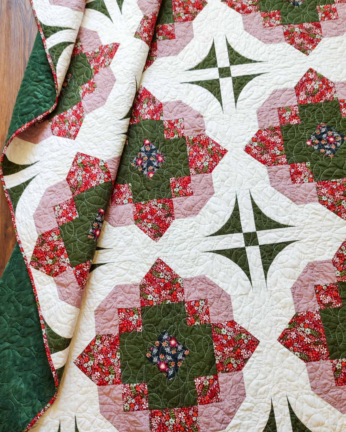 Southern Amaryllis PDF quilt pattern – The June Thimble