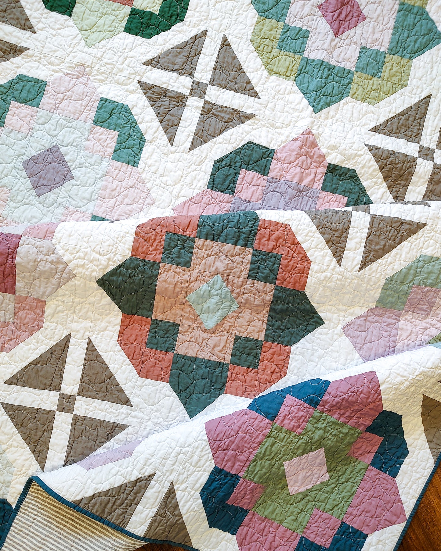 Southern Amaryllis PDF quilt pattern