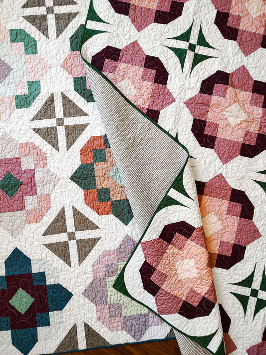 Southern Amaryllis PDF quilt pattern