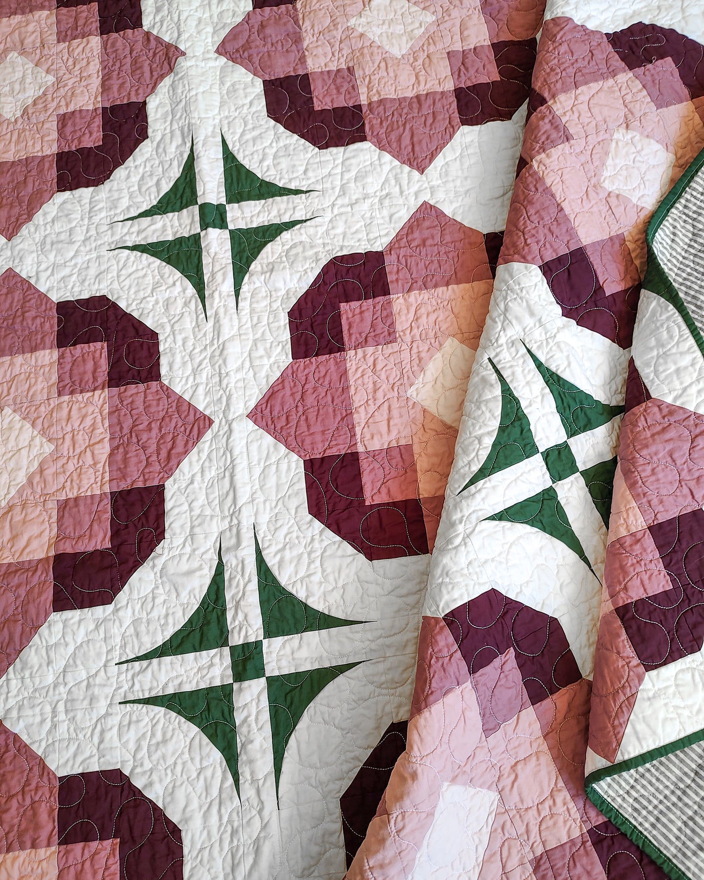 Southern Amaryllis PDF quilt pattern