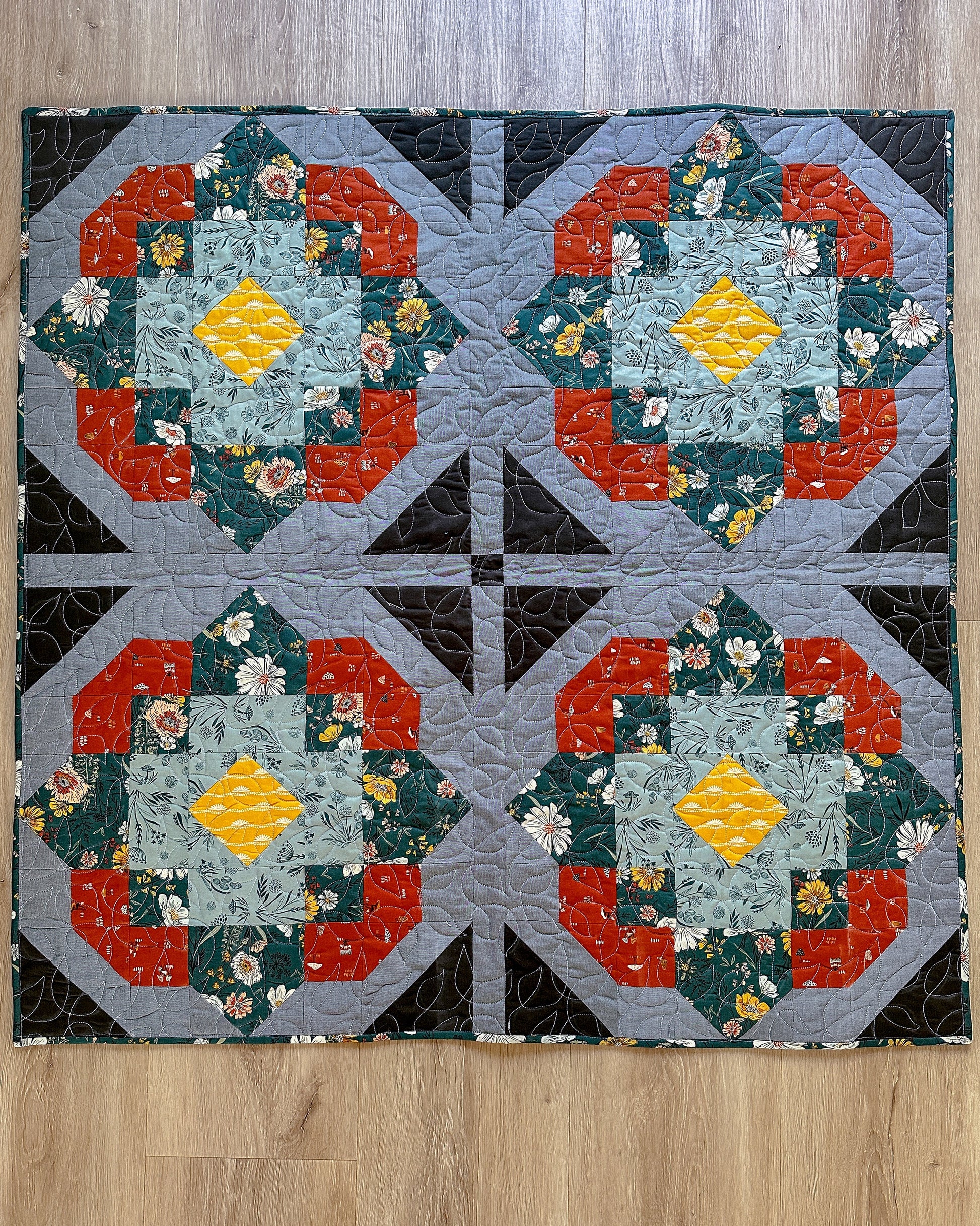 Southern Amaryllis PDF quilt pattern