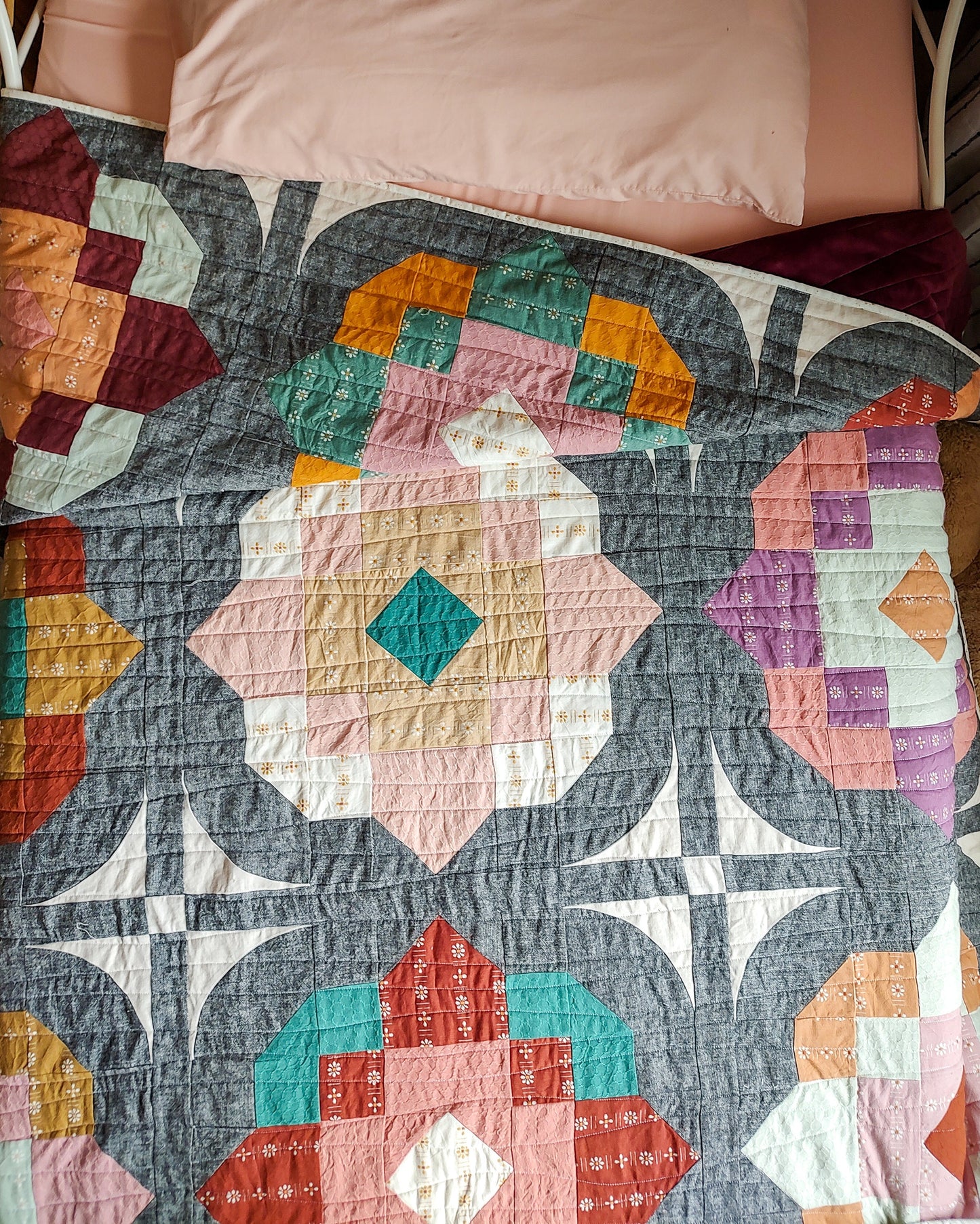 Southern Amaryllis PDF quilt pattern